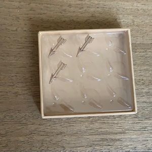 Arrow Tacks